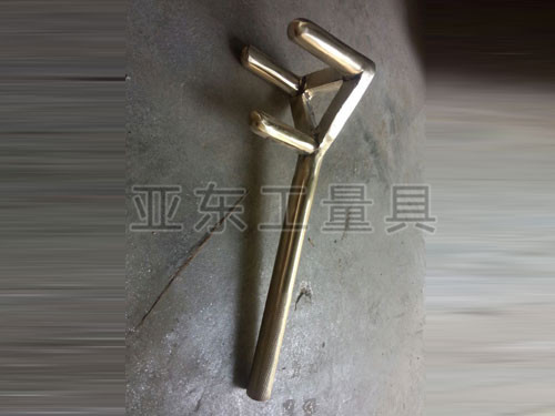铜三爪阀门扳手